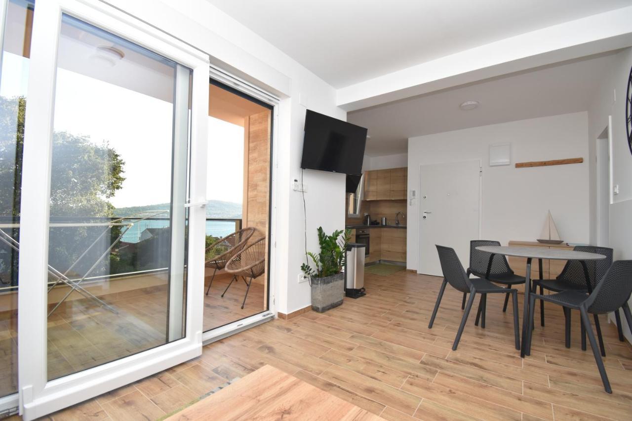 Apartman Bela Tisno Bagian luar foto