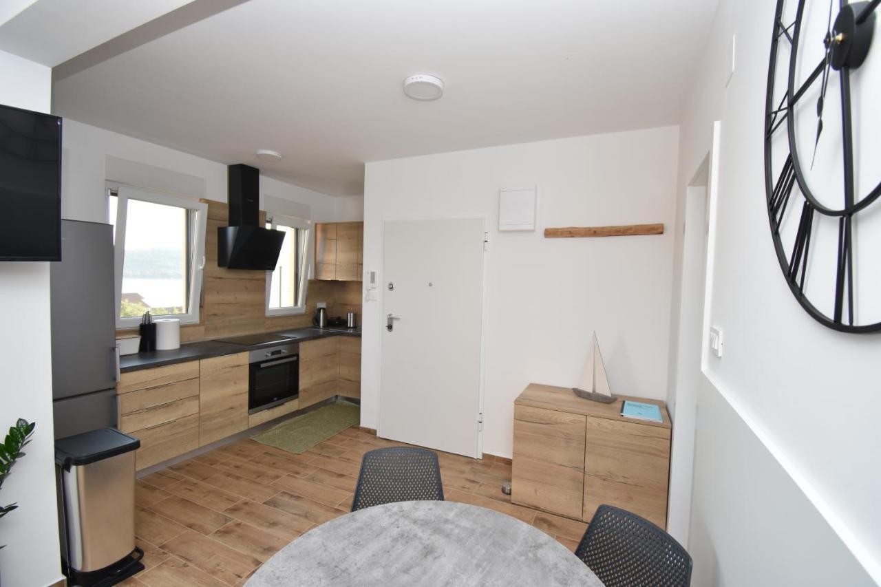 Apartman Bela Tisno Bagian luar foto