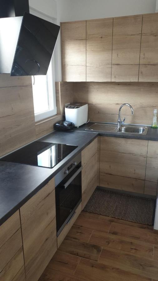 Apartman Bela Tisno Bagian luar foto